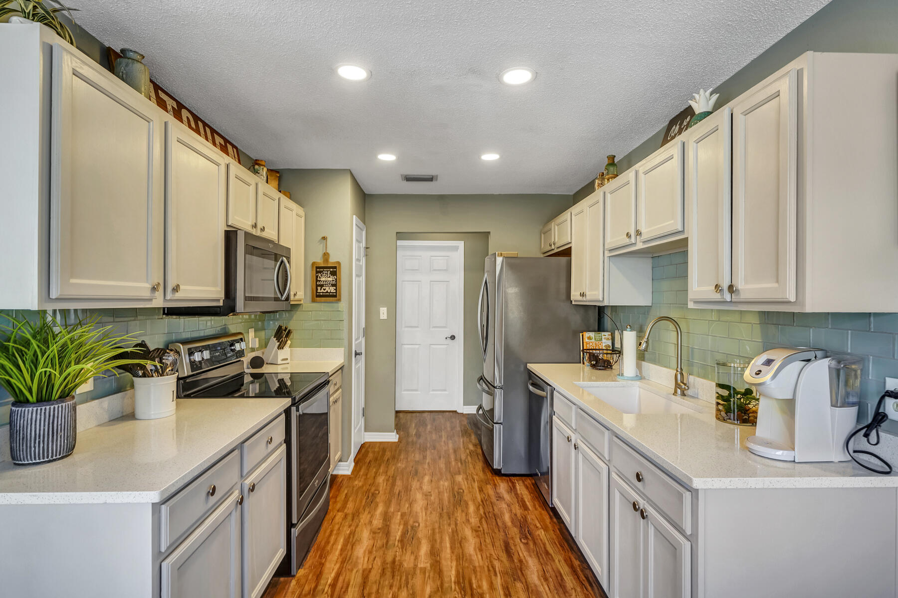 HOLLEY BY THE SEA - Residential