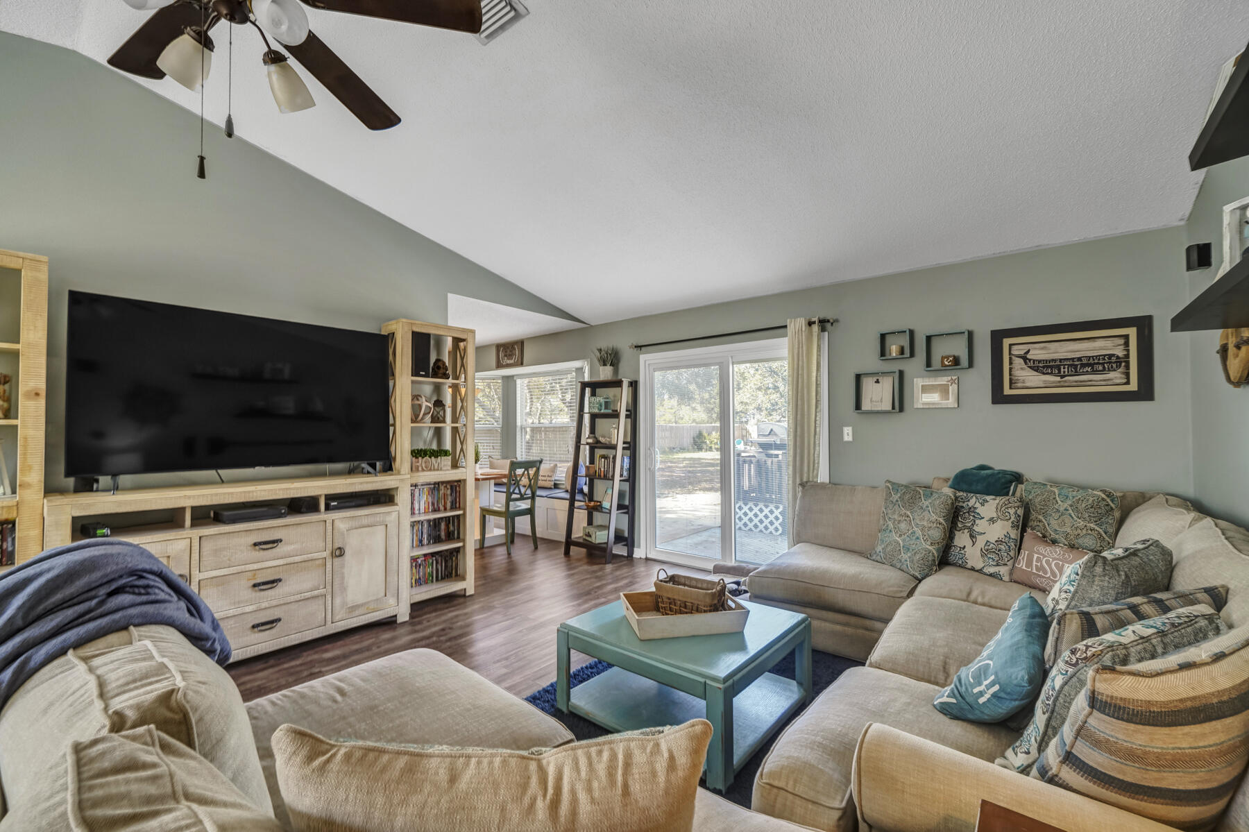 HOLLEY BY THE SEA - Residential