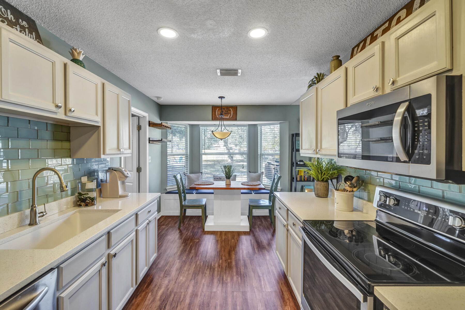 HOLLEY BY THE SEA - Residential