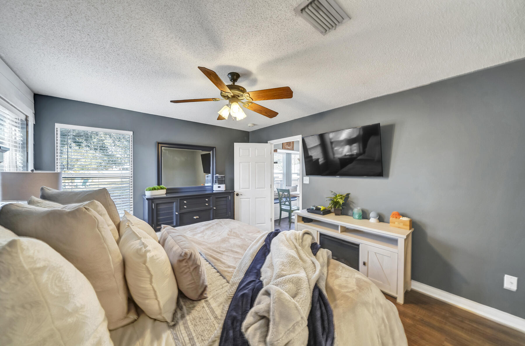 HOLLEY BY THE SEA - Residential