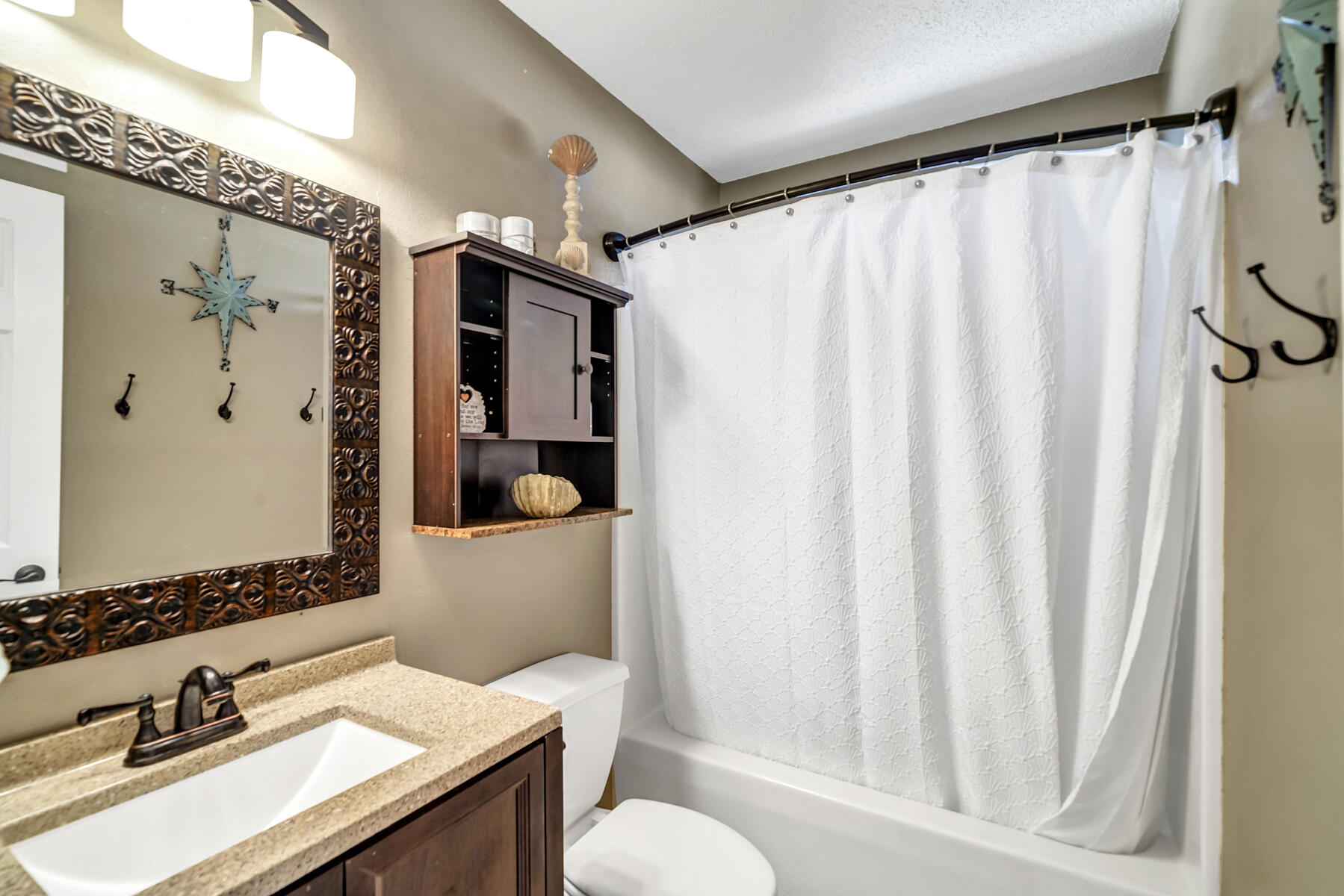 HOLLEY BY THE SEA - Residential