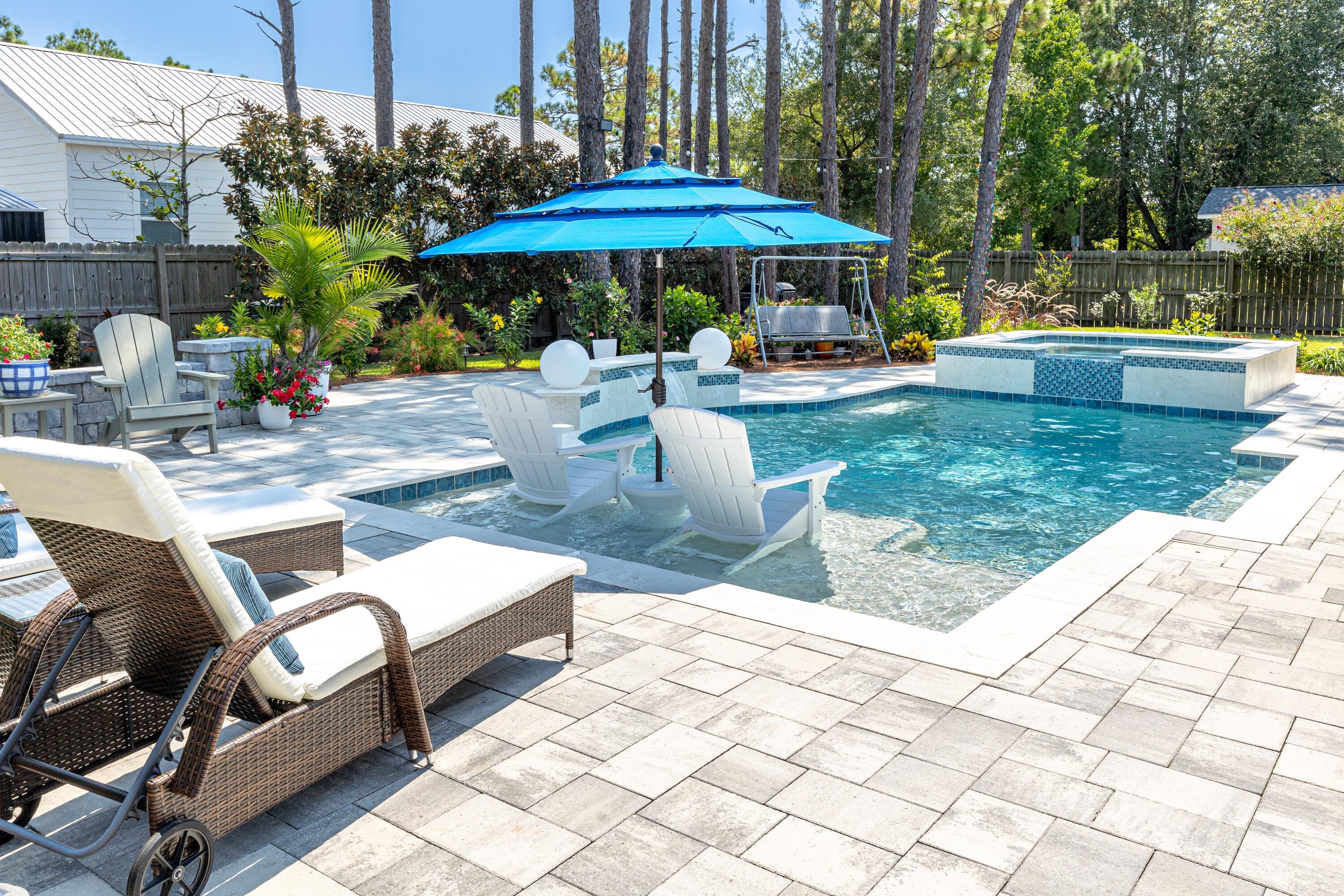 PELICAN BAY - Residential