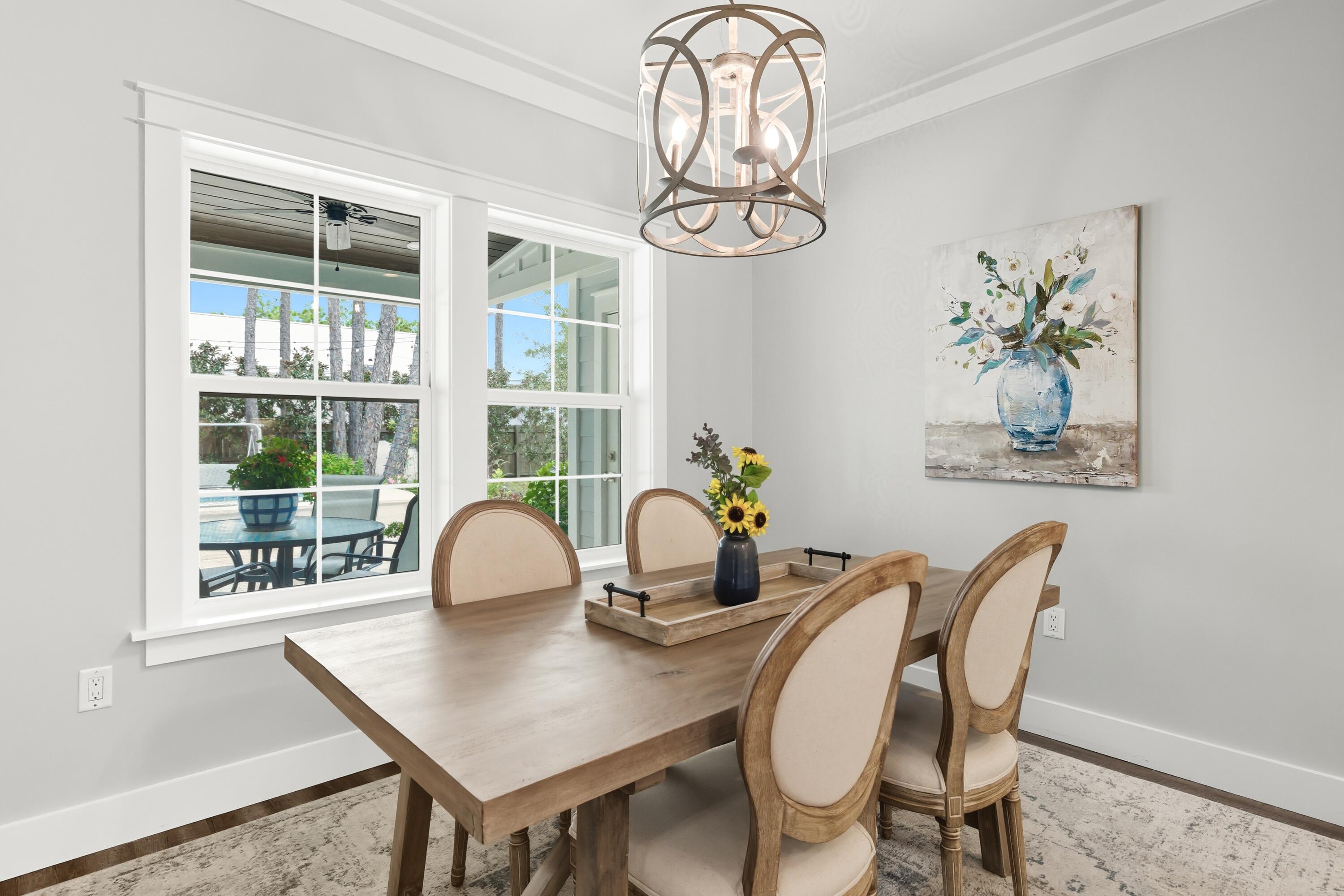 PELICAN BAY - Residential