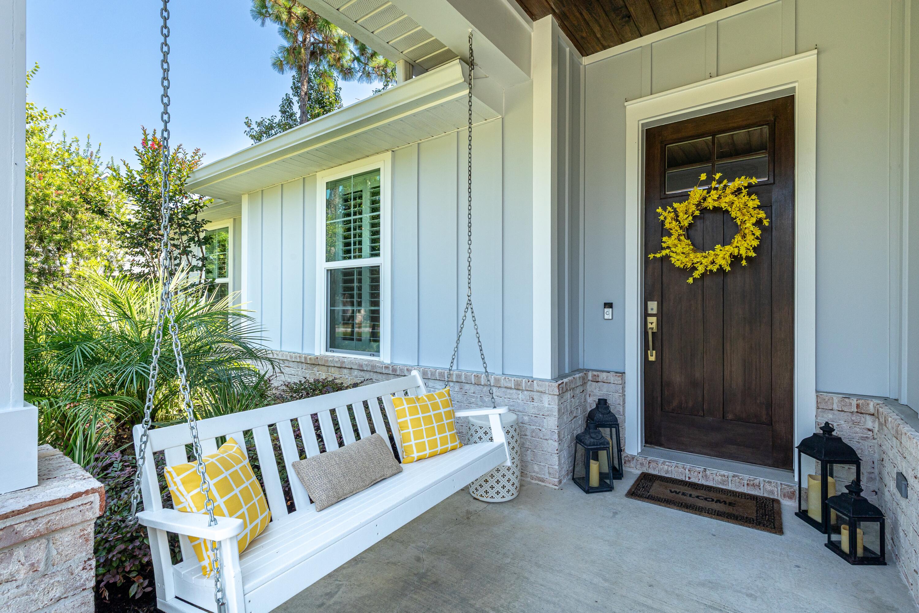 PELICAN BAY - Residential