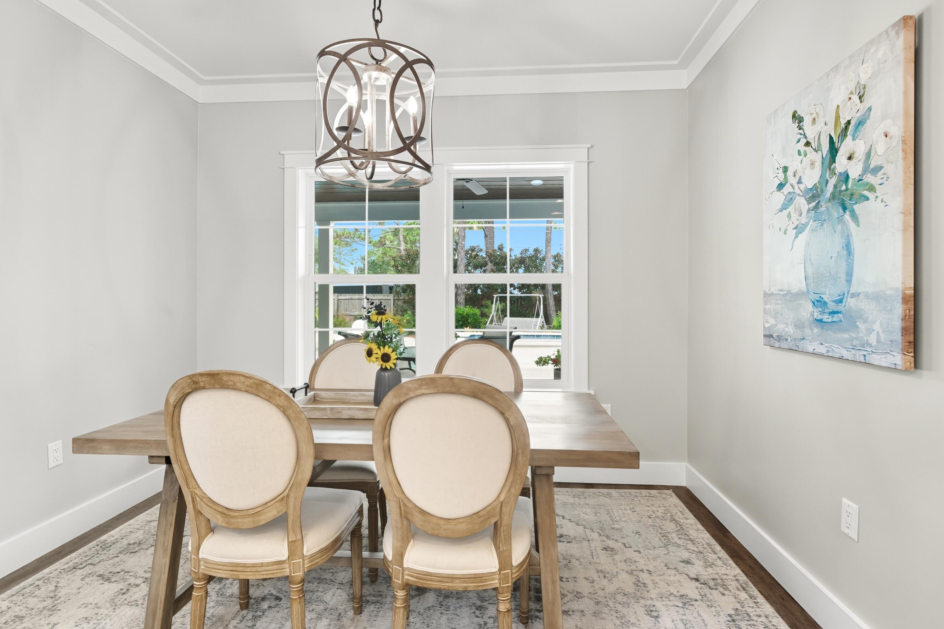 PELICAN BAY - Residential