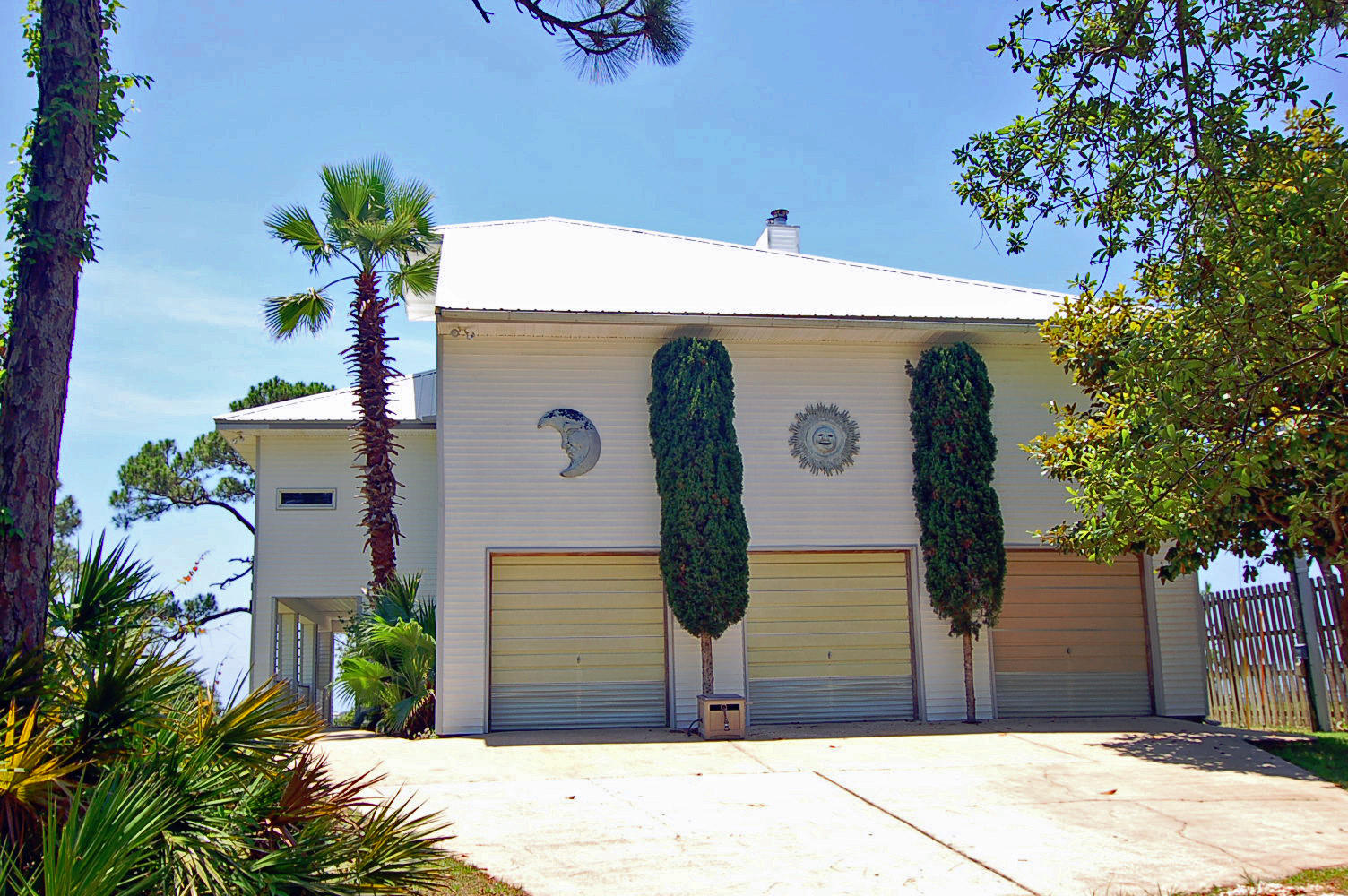 FOREST SHORES - Residential