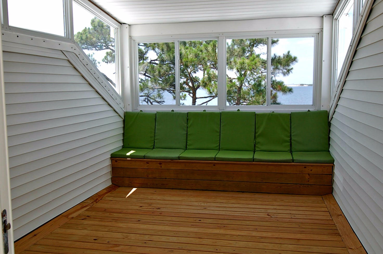 FOREST SHORES - Residential