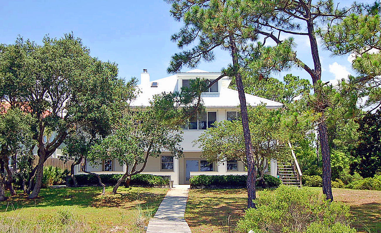 FOREST SHORES - Residential