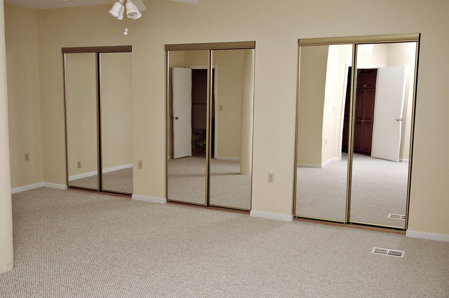 FOREST SHORES - Residential