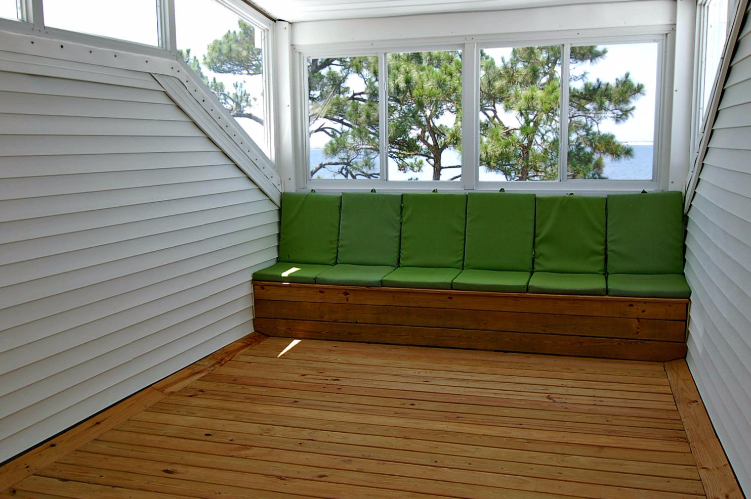 FOREST SHORES - Residential