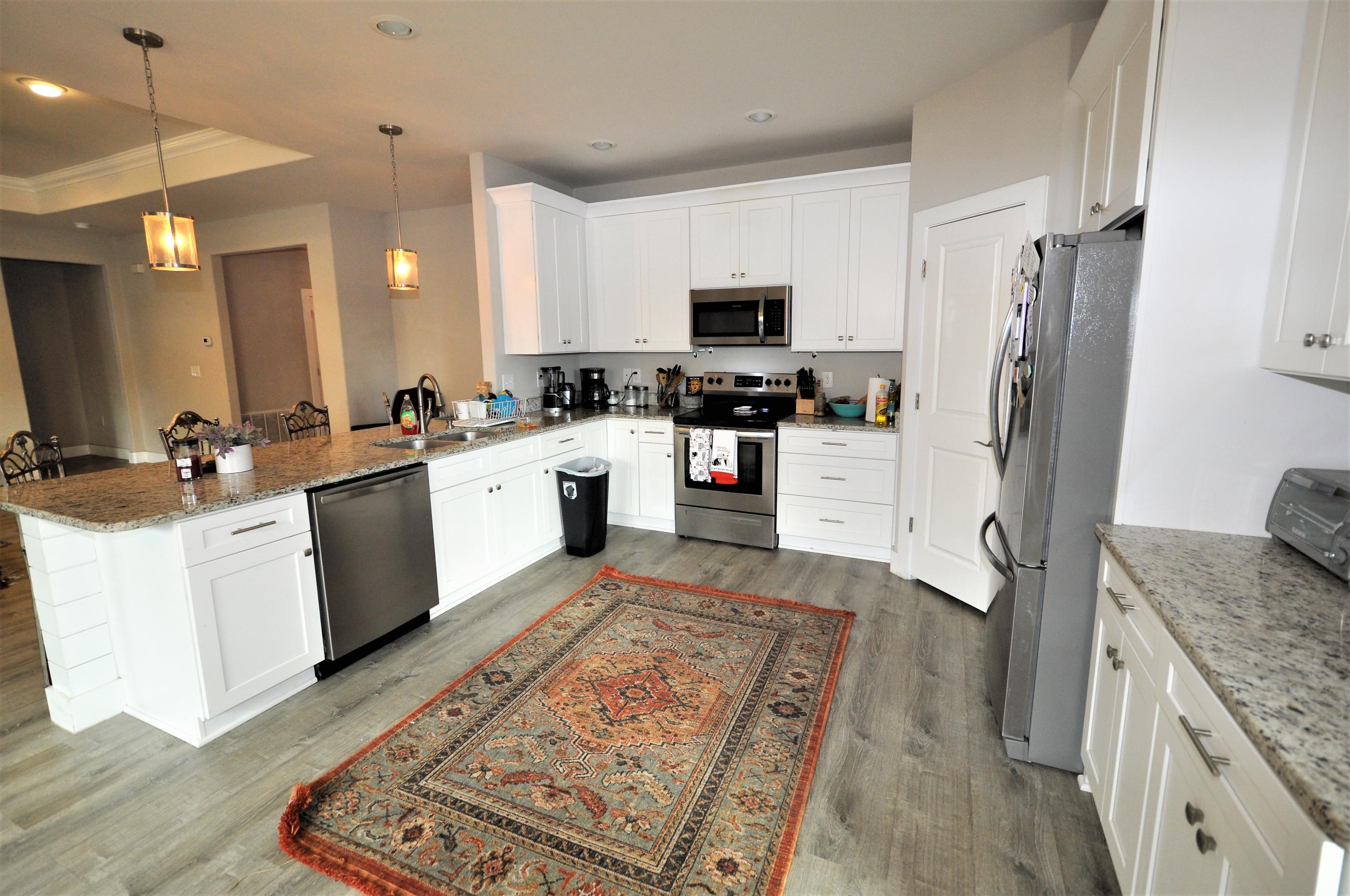 ROXBURY MANOR - Residential