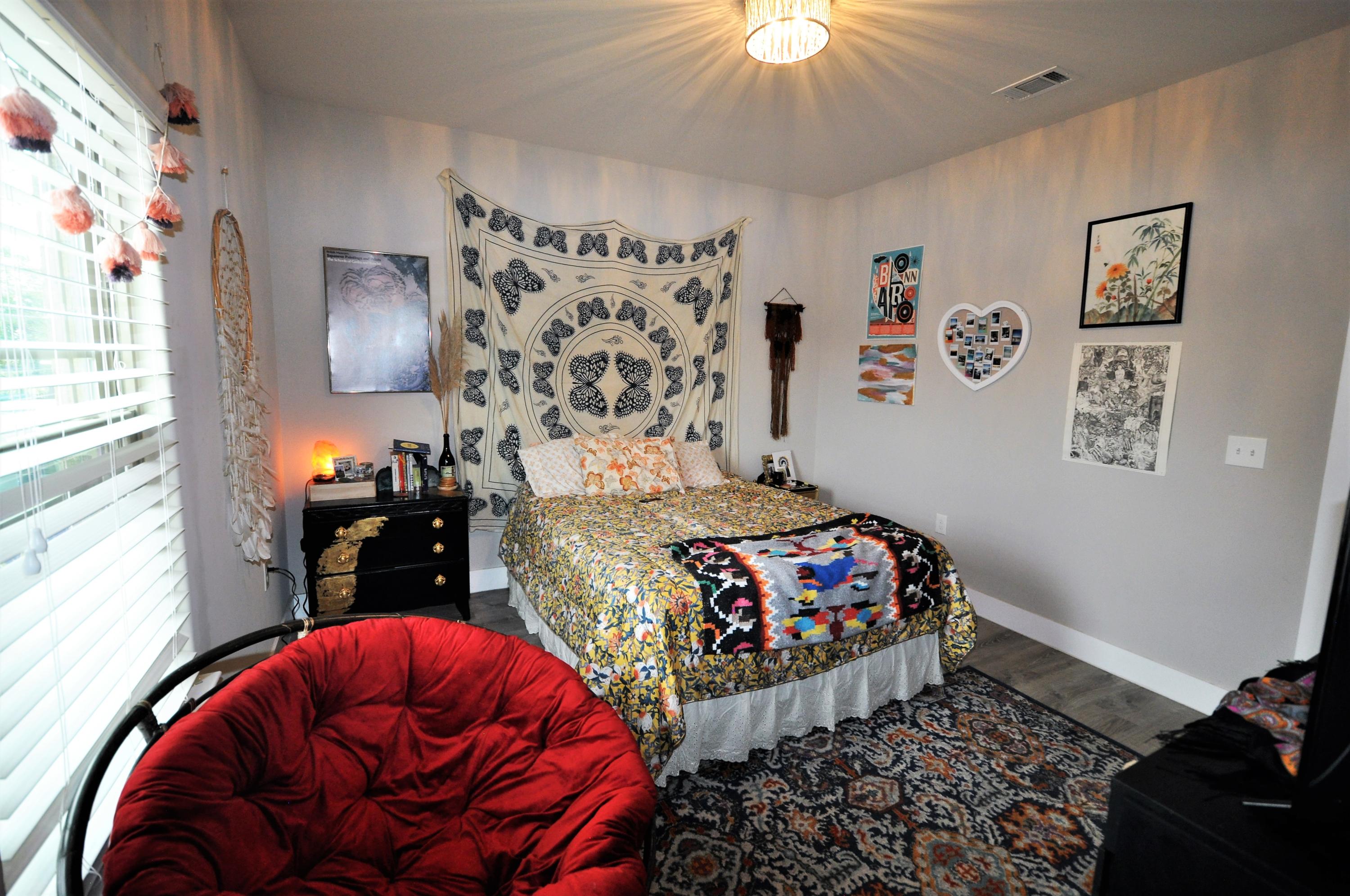 ROXBURY MANOR - Residential