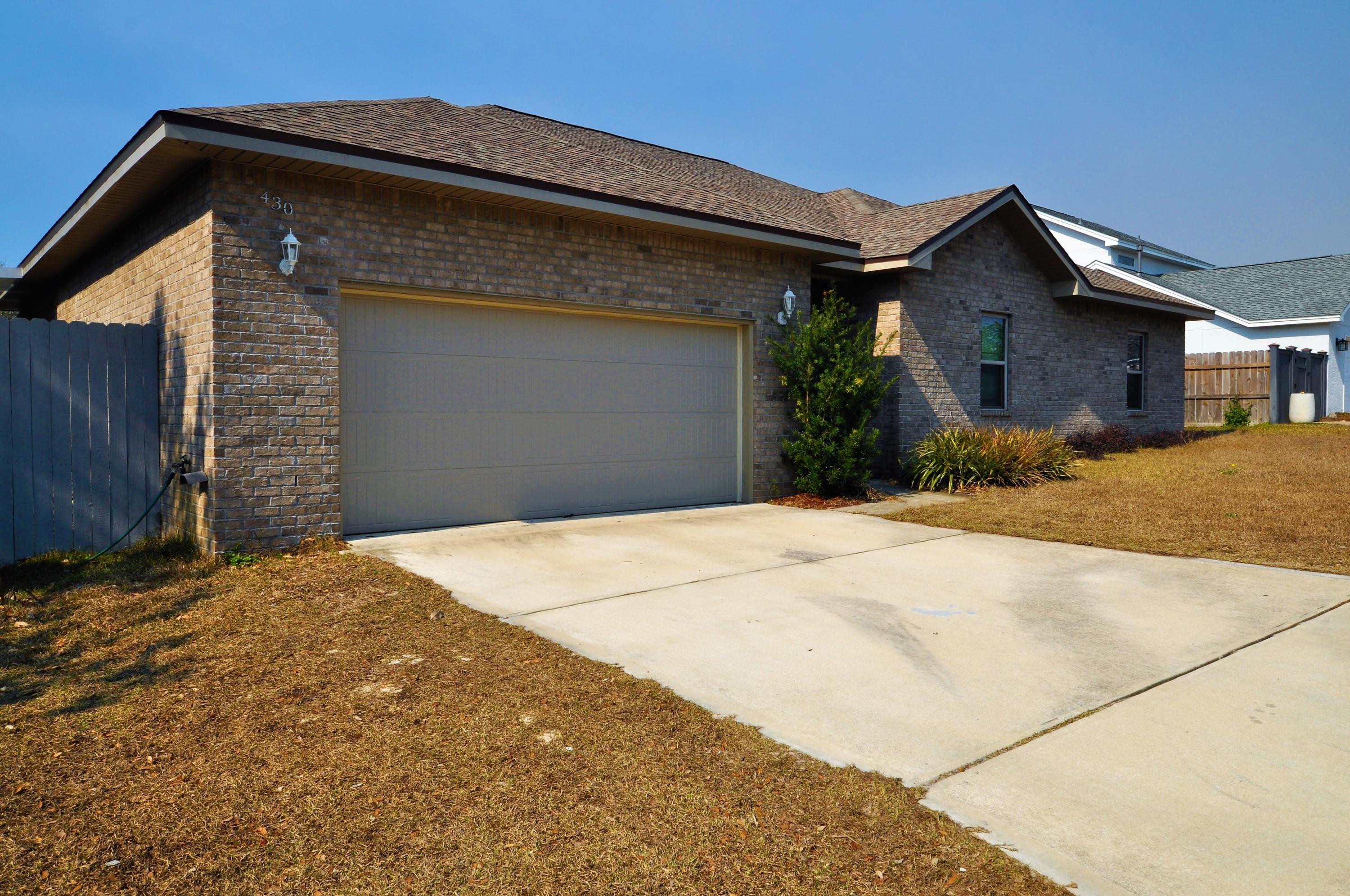 ROXBURY MANOR - Residential