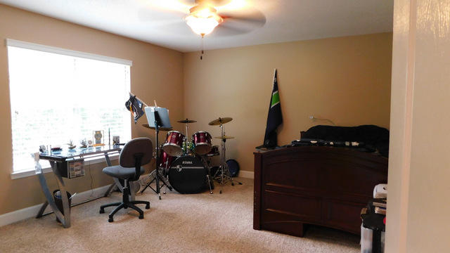 GLENLAKE PH 1 - Residential