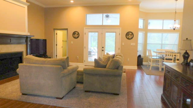 GLENLAKE PH 1 - Residential