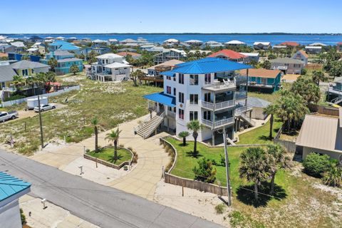 A home in Pensacola Beach