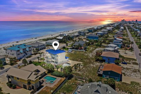 A home in Pensacola Beach