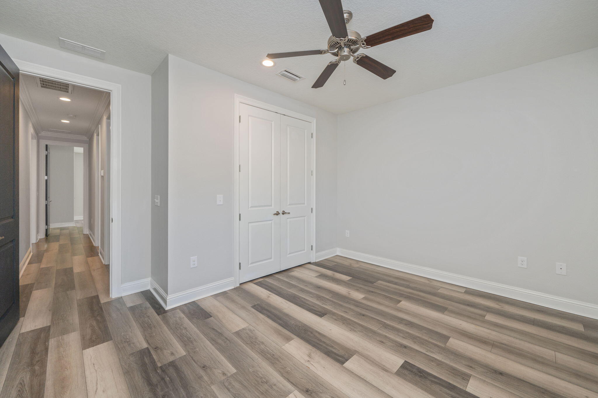 MILL CREEK FARMS - Residential