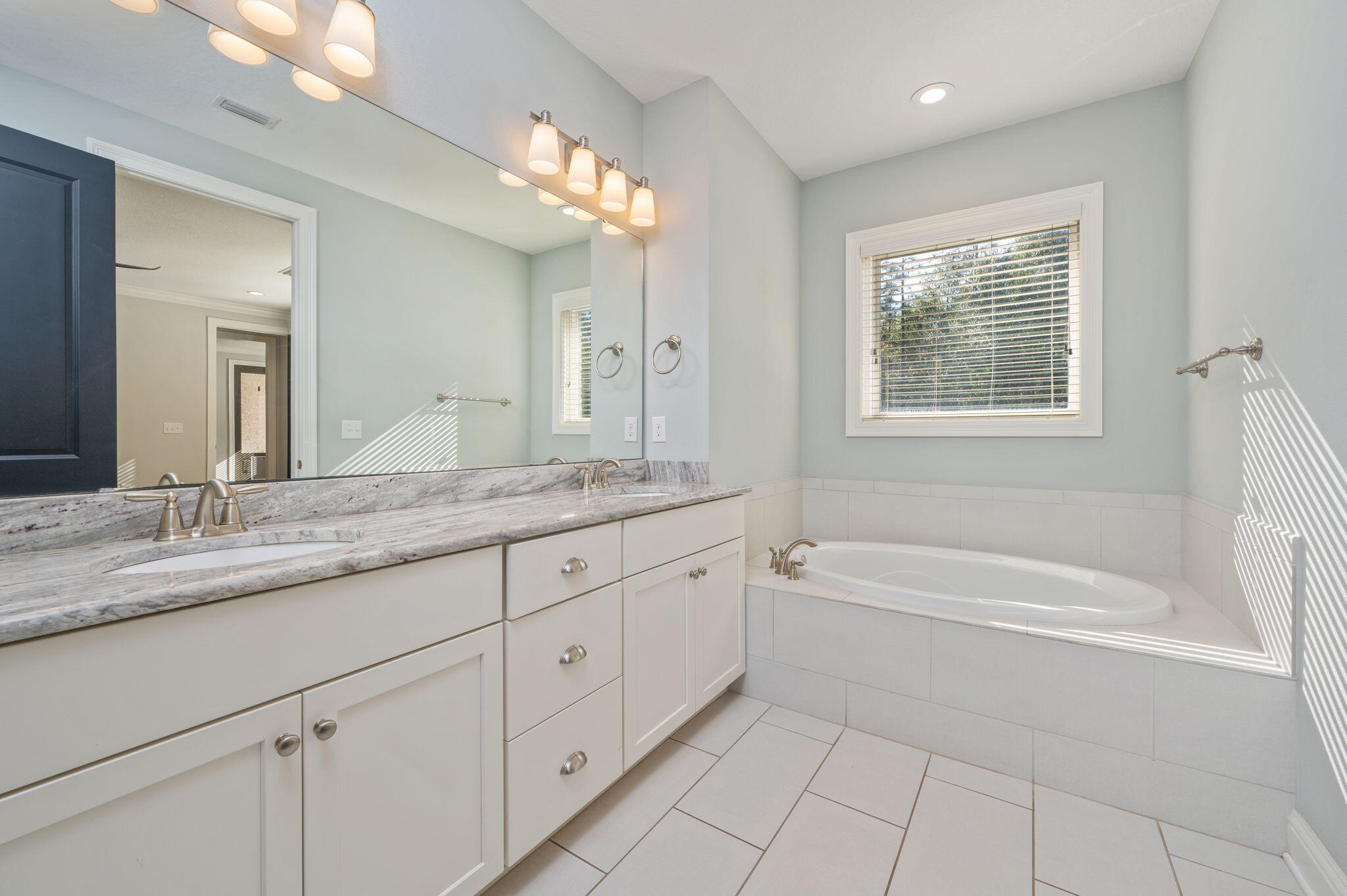 MILL CREEK FARMS - Residential