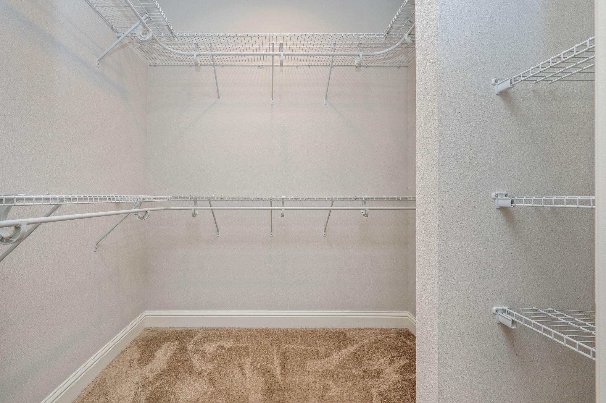 MILL CREEK FARMS - Residential