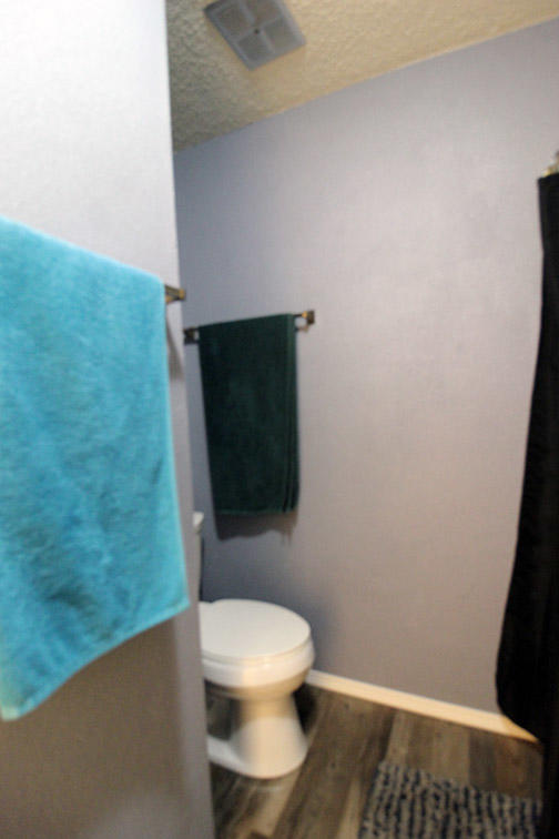 A Parcel in Jet Heights S/D being more particular described as COM SE COR SW1/4 OF NE1/4 N684 FT W73 - Residential