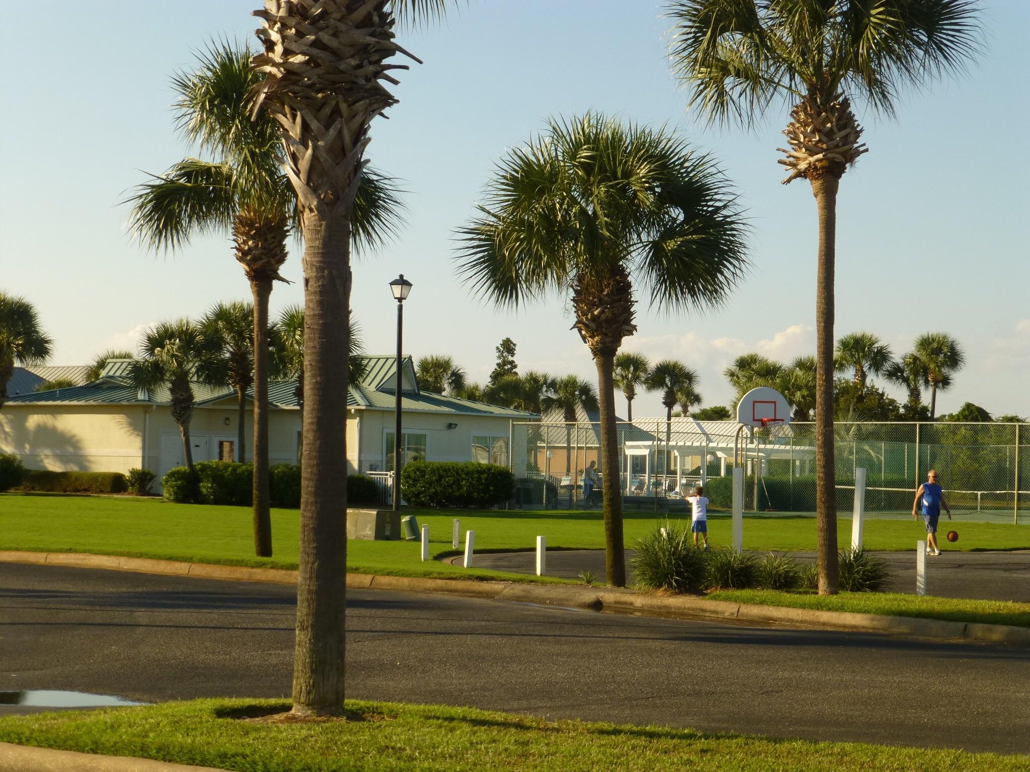 MARAVILLA CONDO 3 - Residential