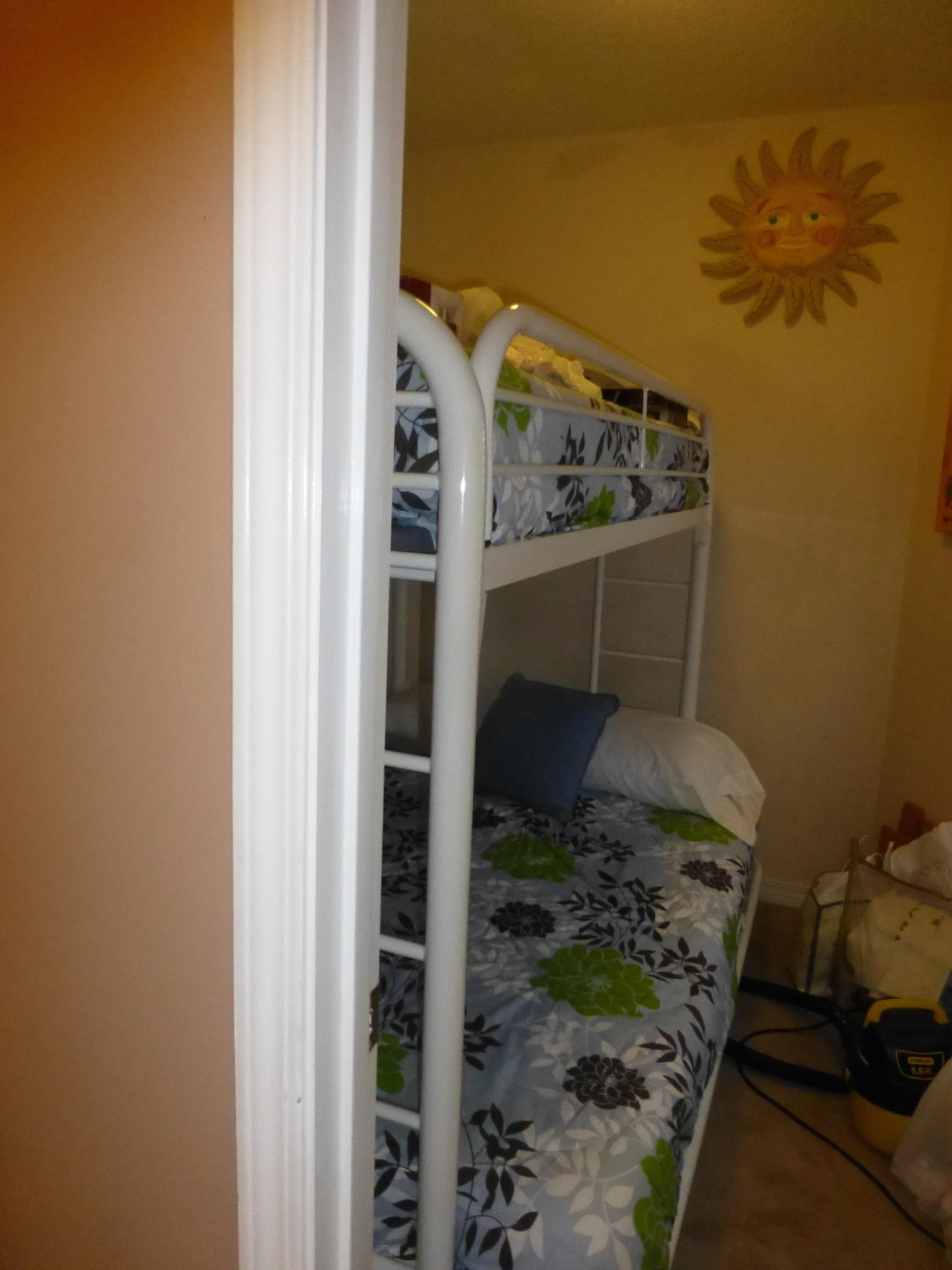 MARAVILLA CONDO 3 - Residential