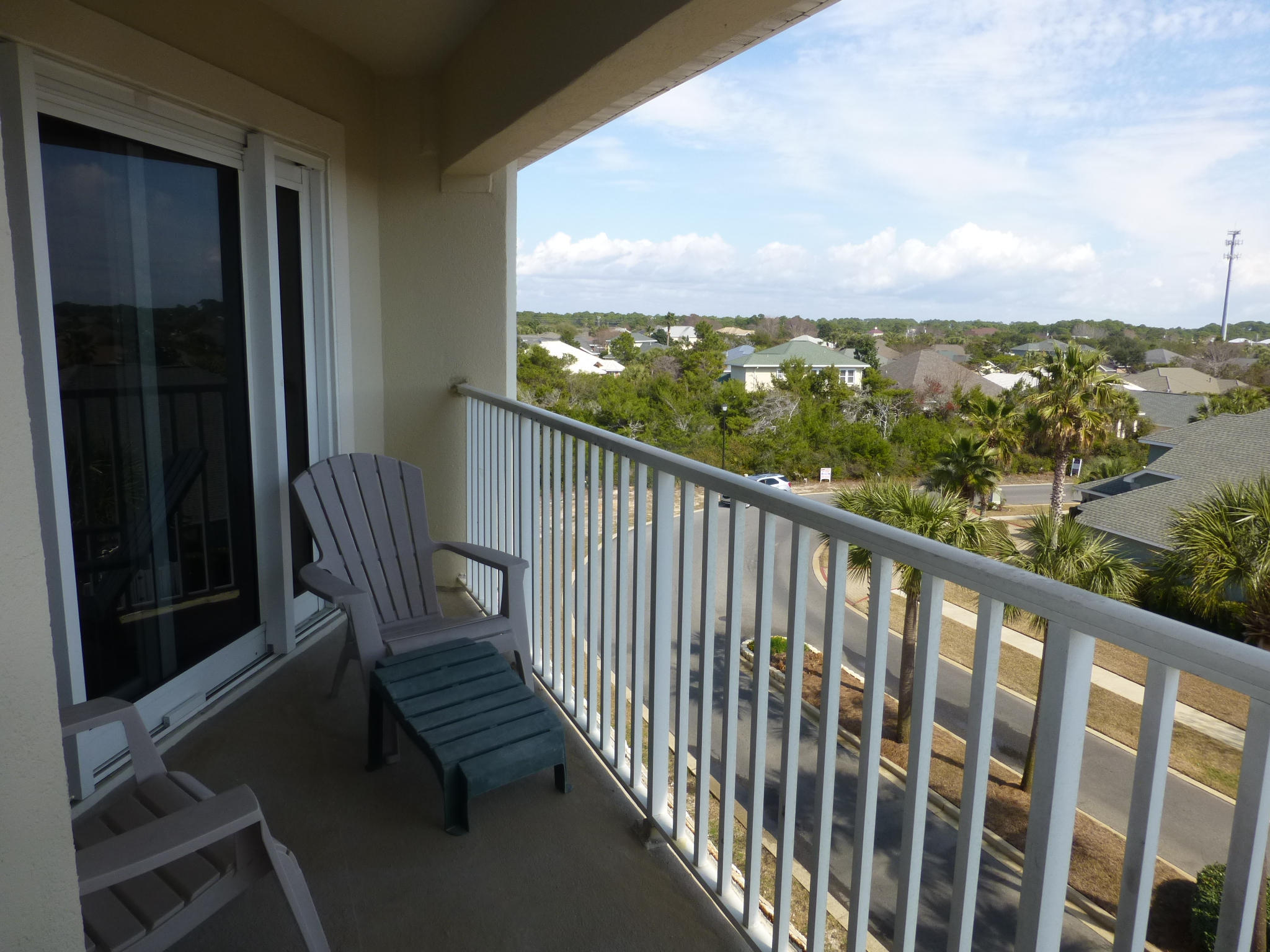 MARAVILLA CONDO 3 - Residential