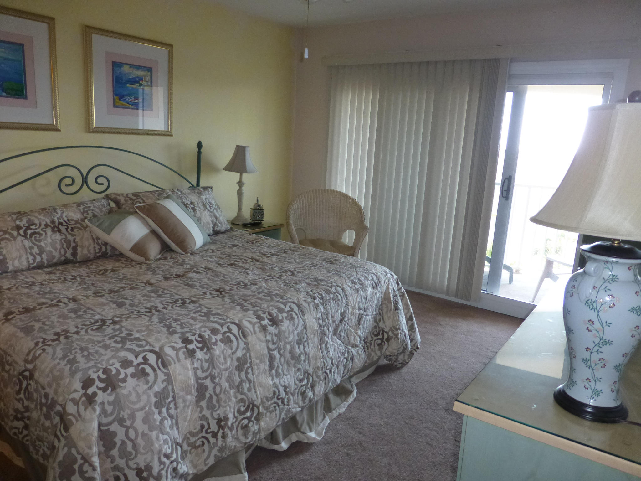 MARAVILLA CONDO 3 - Residential