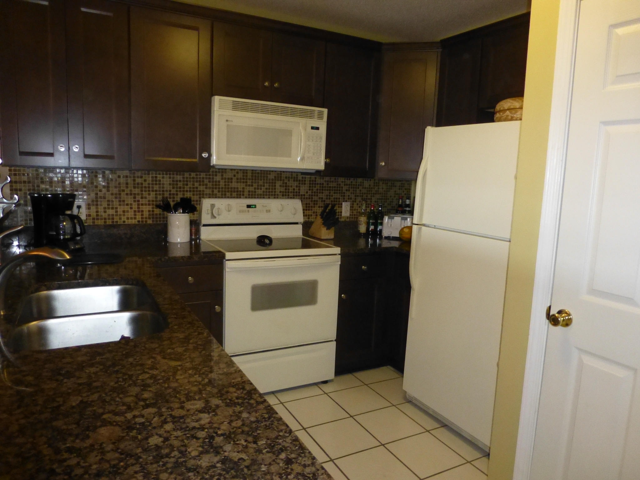 MARAVILLA CONDO 3 - Residential