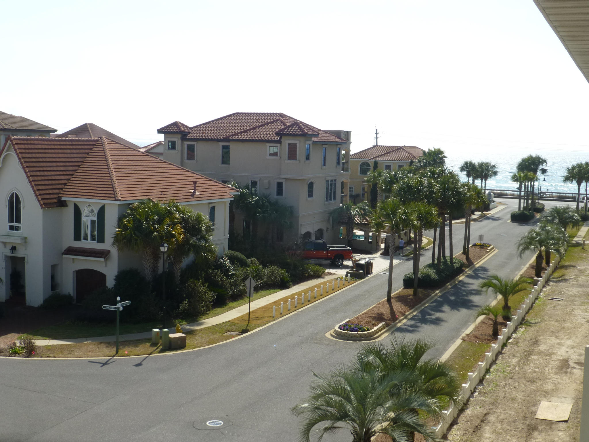 MARAVILLA CONDO 3 - Residential