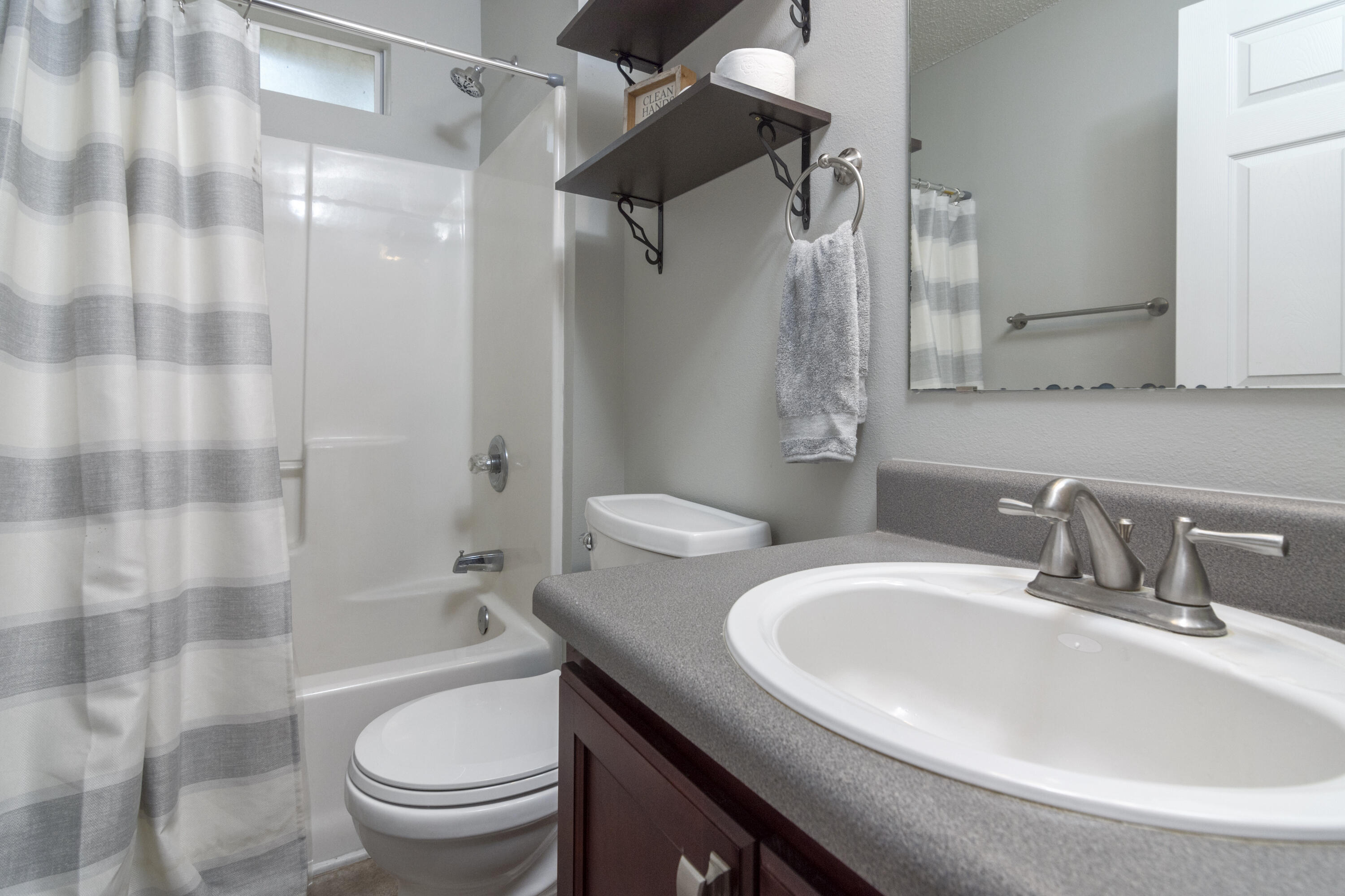 COUNTRYWOOD EST - Residential