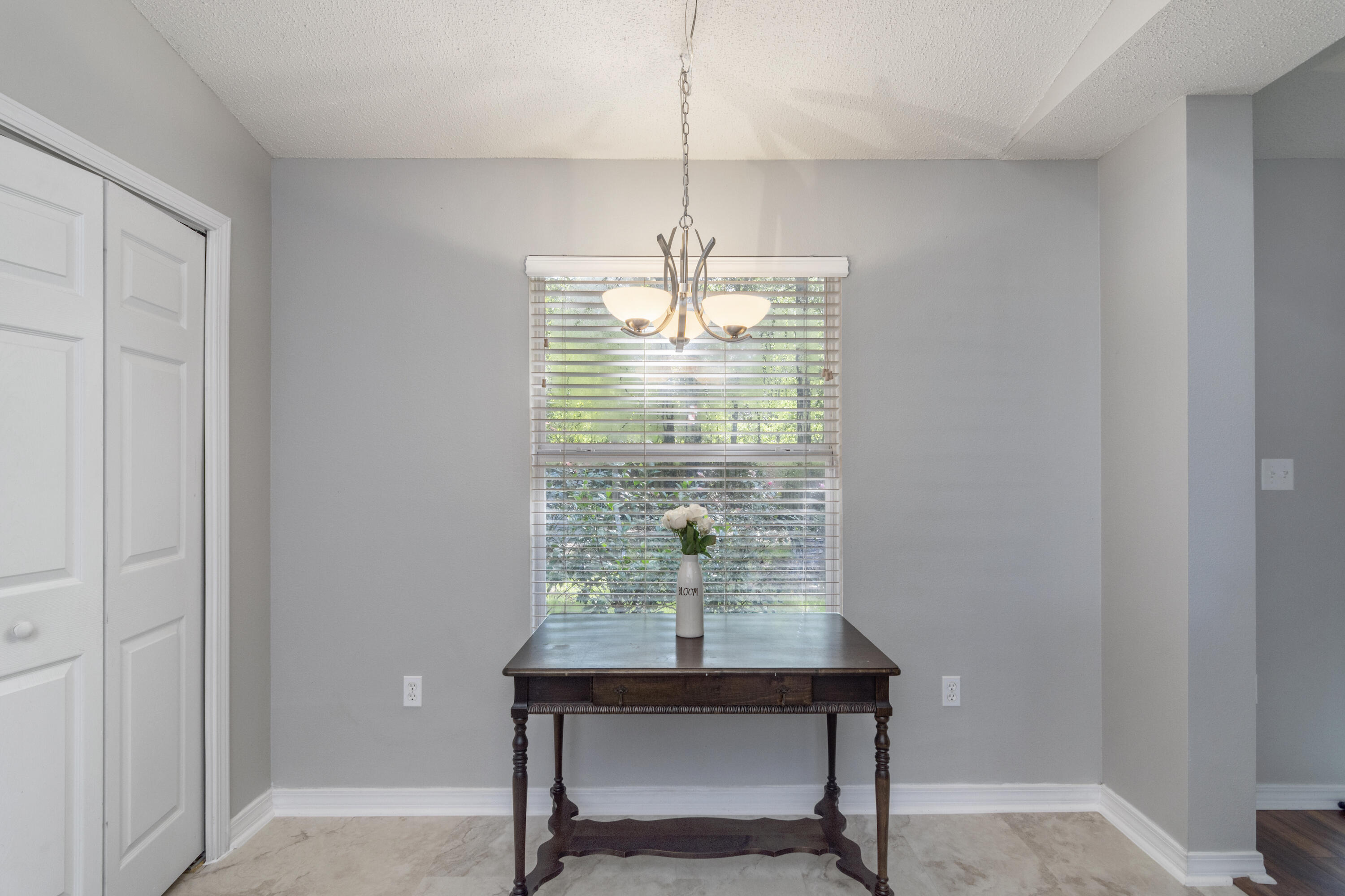 COUNTRYWOOD EST - Residential