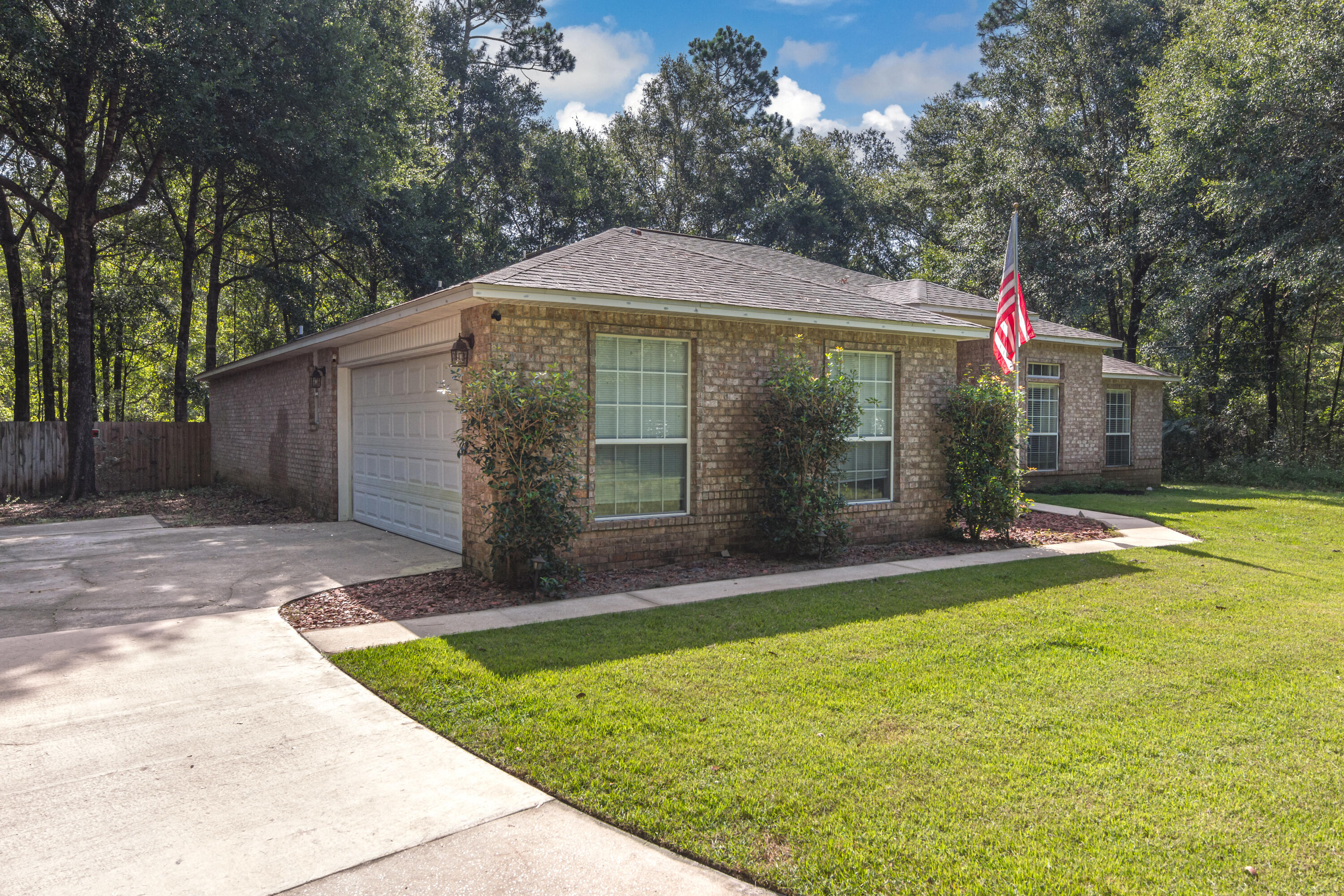 COUNTRYWOOD EST - Residential