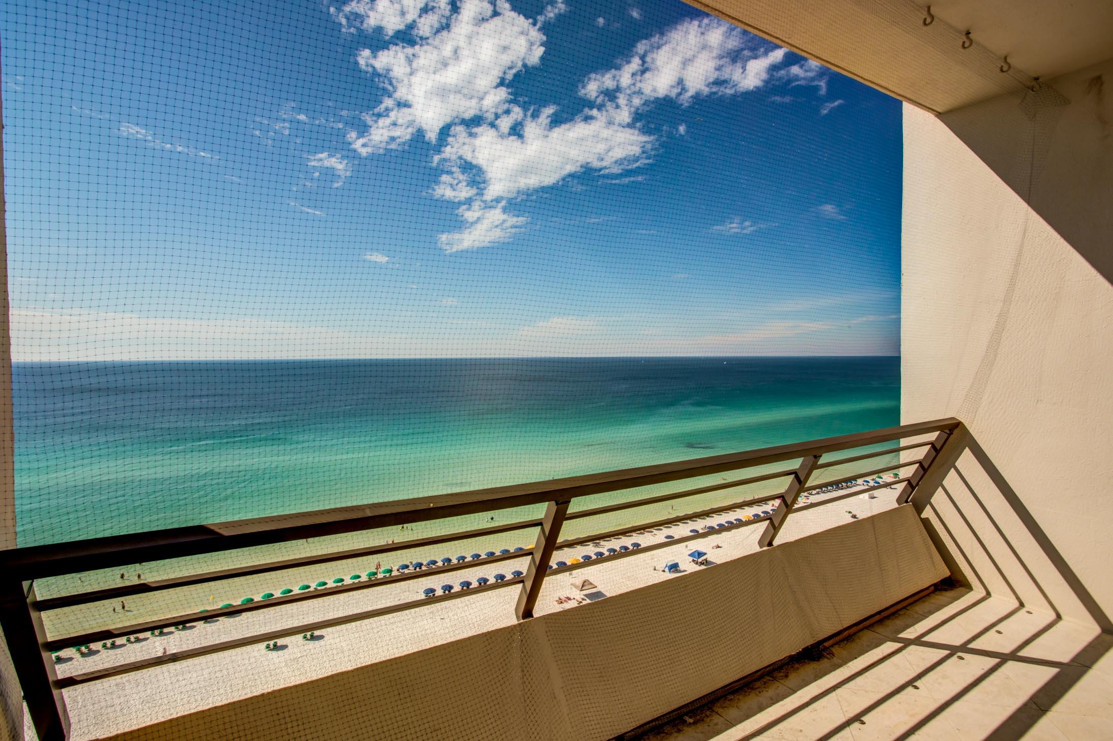 EMERALD TOWERS CONDO - Residential