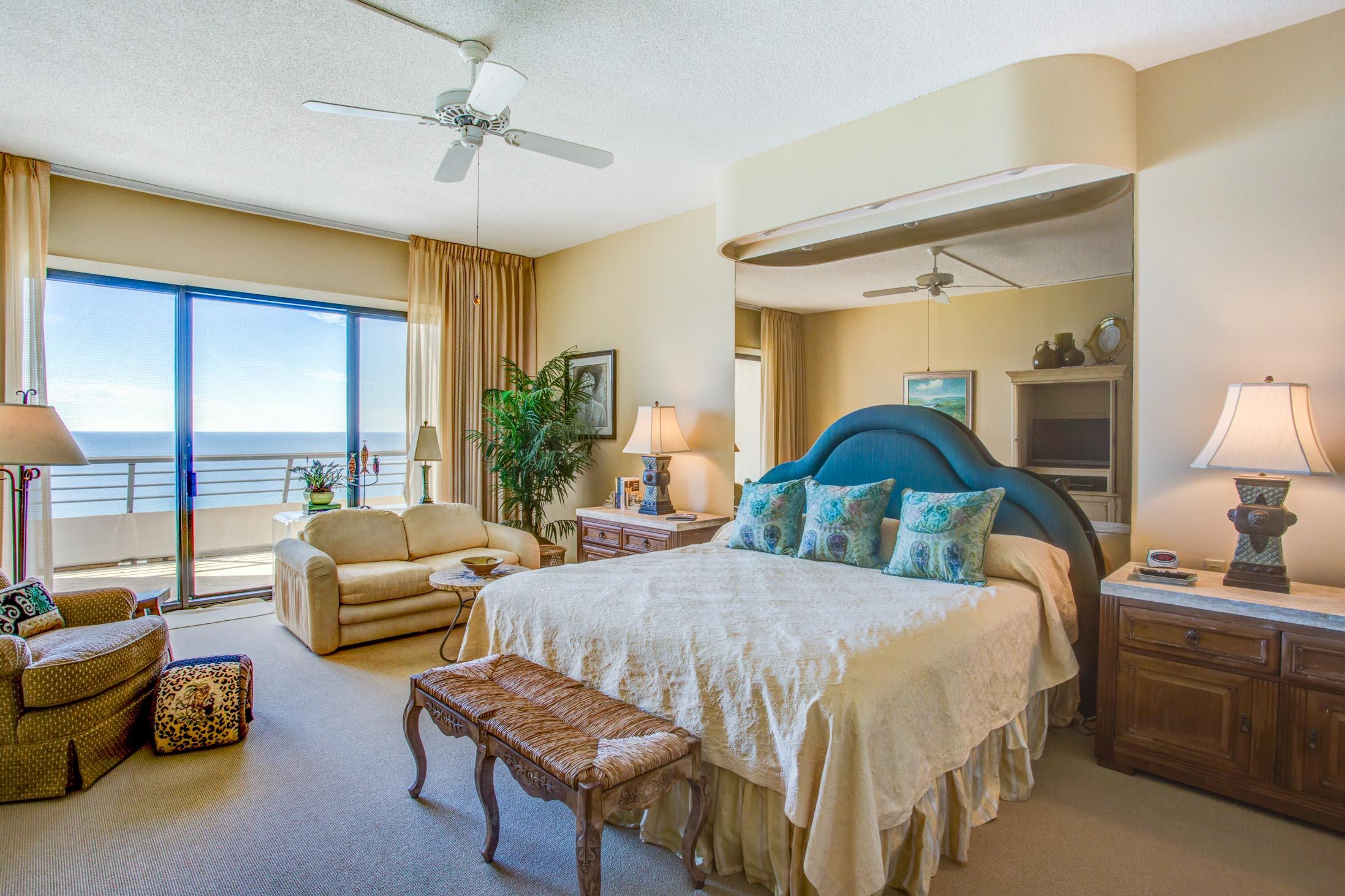 EMERALD TOWERS CONDO - Residential