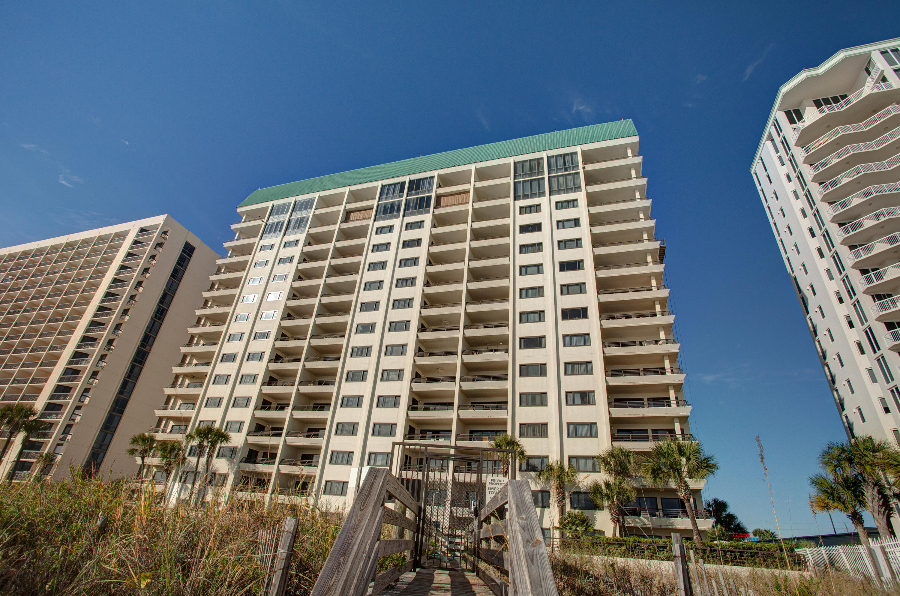 EMERALD TOWERS CONDO - Residential