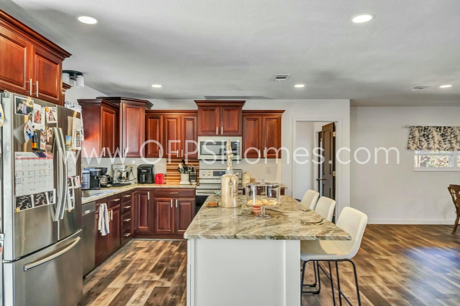 LAKE LORRAINE ESTATES - Residential Lease