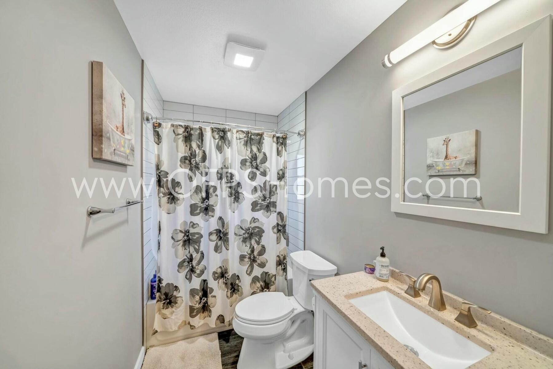 LAKE LORRAINE ESTATES - Residential Lease