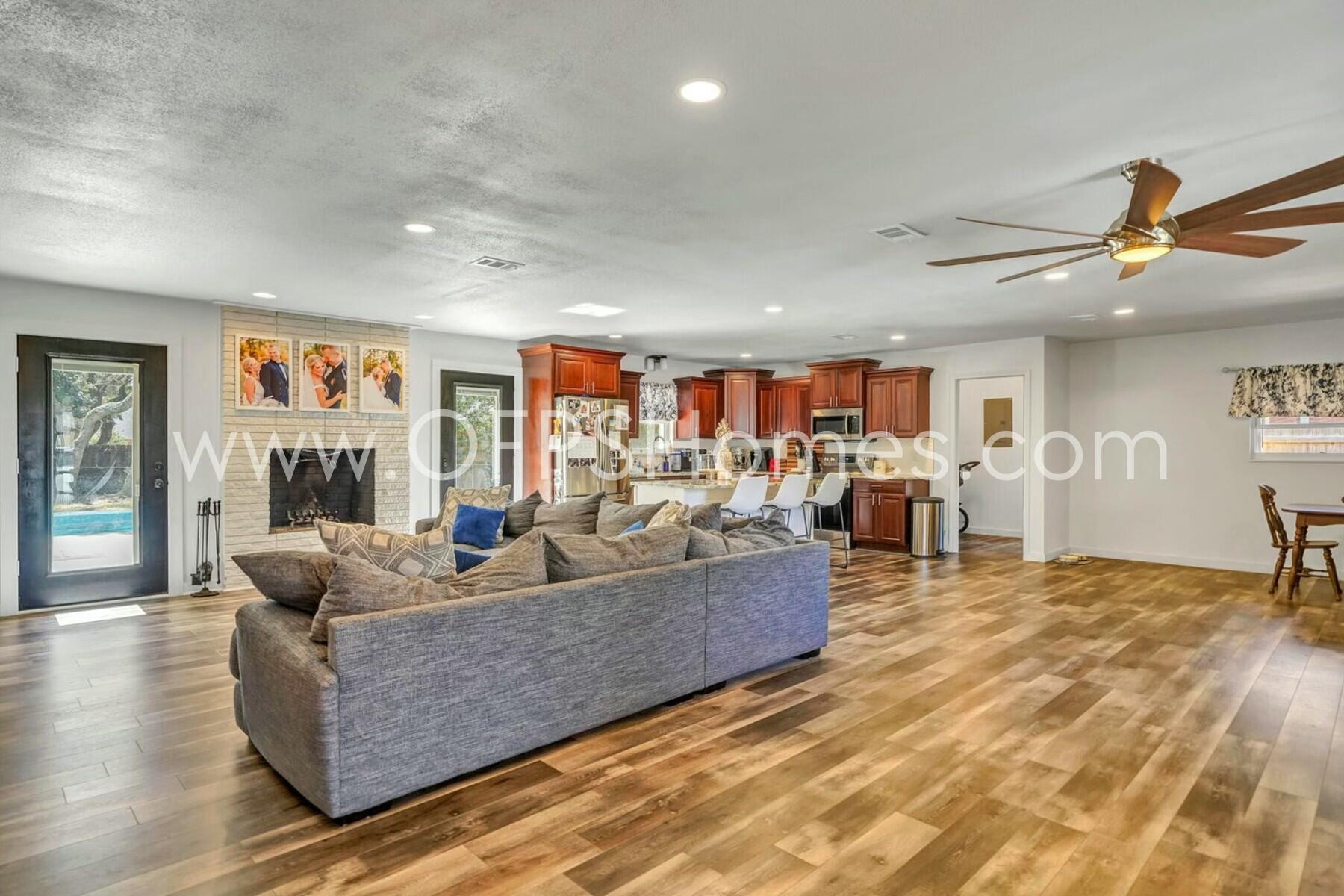 LAKE LORRAINE ESTATES - Residential Lease