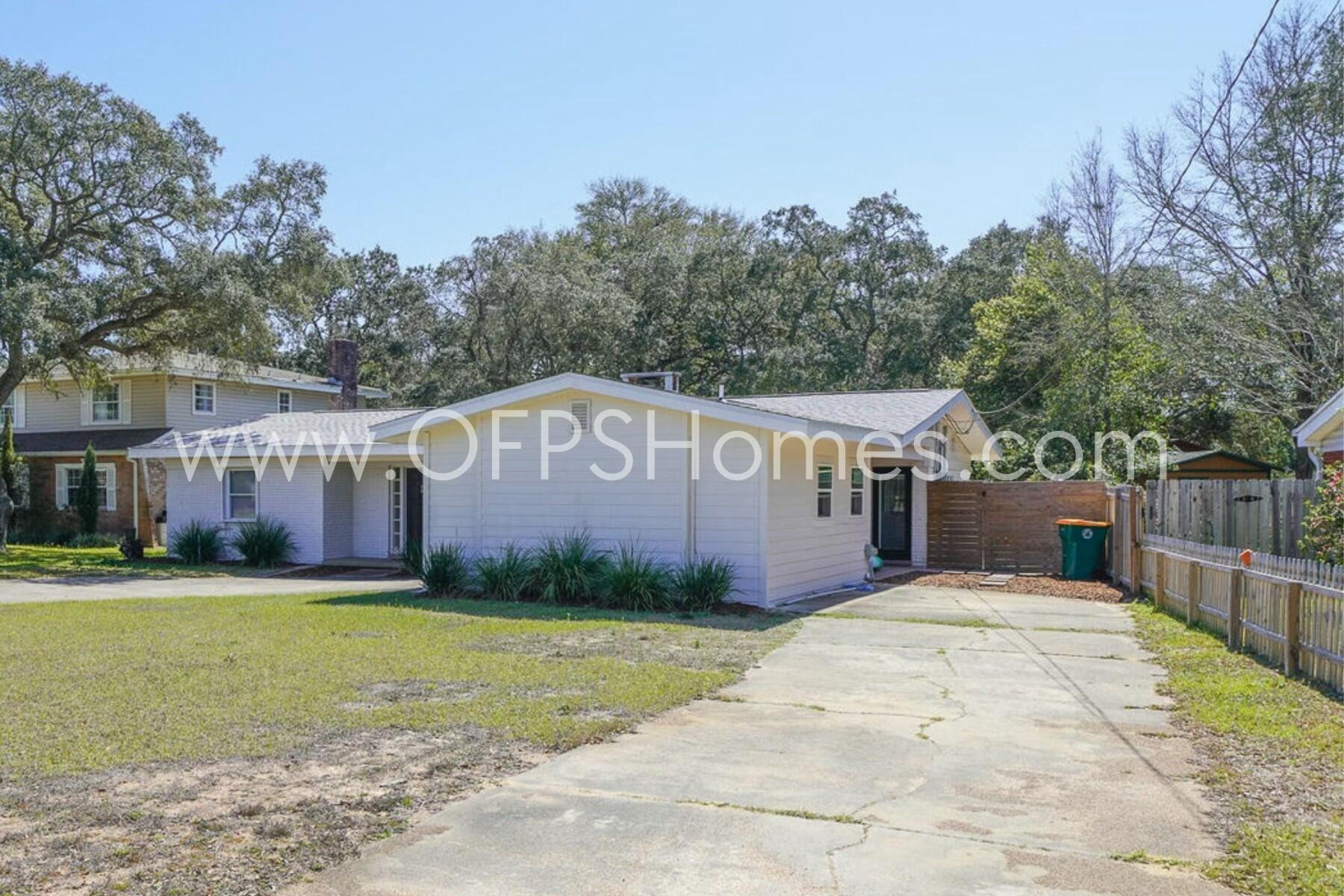 LAKE LORRAINE ESTATES - Residential Lease
