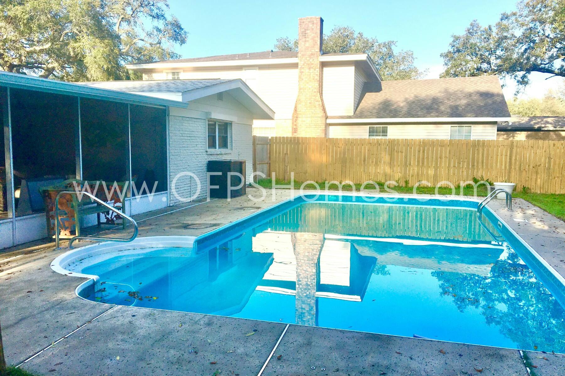 LAKE LORRAINE ESTATES - Residential Lease