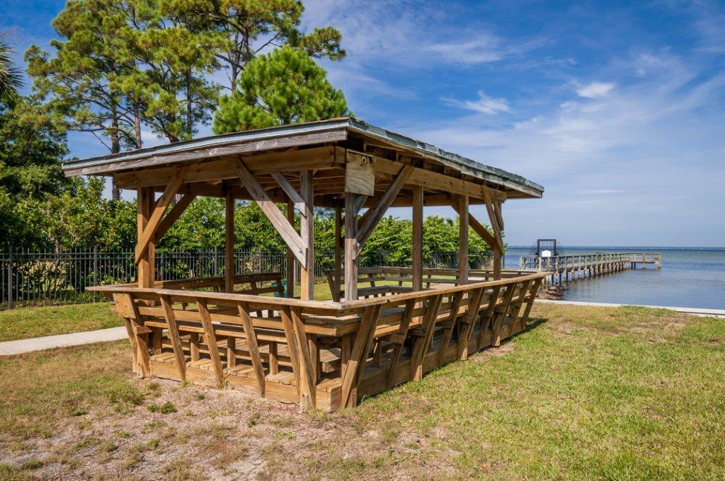 BAYSIDE - Residential