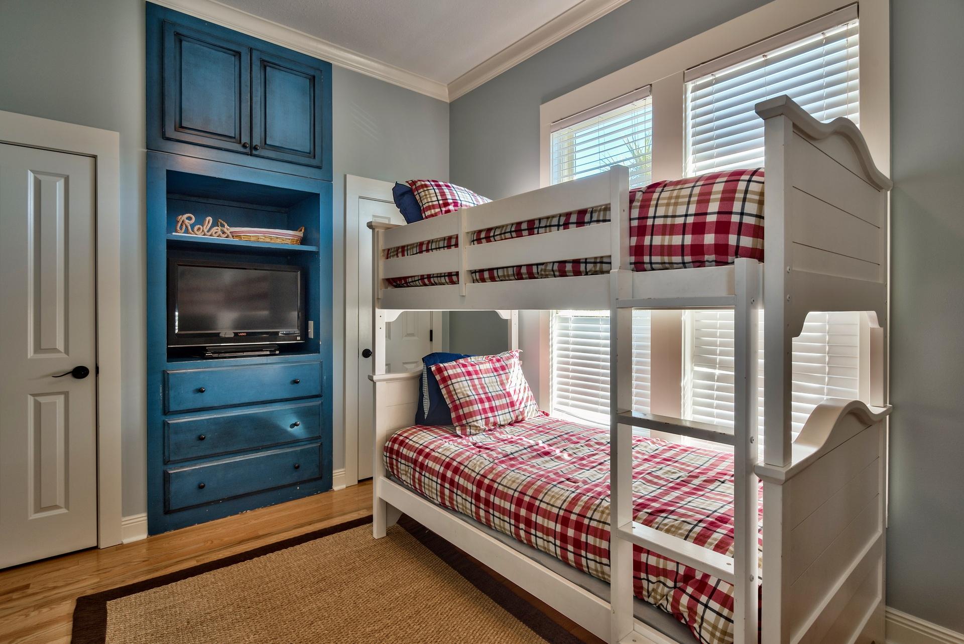 WATERS EDGE - Residential