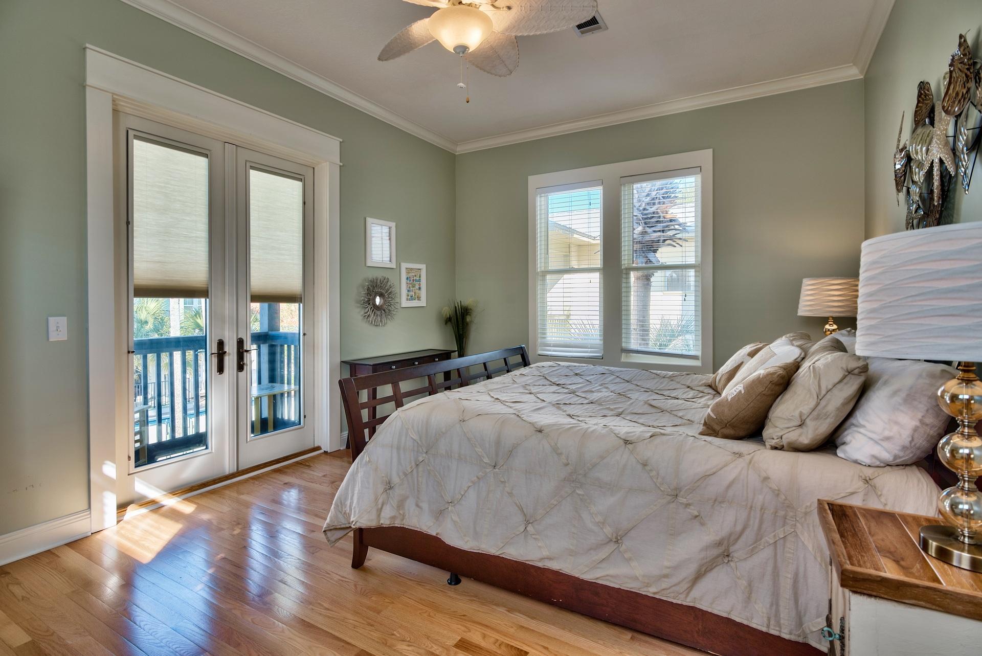 WATERS EDGE - Residential