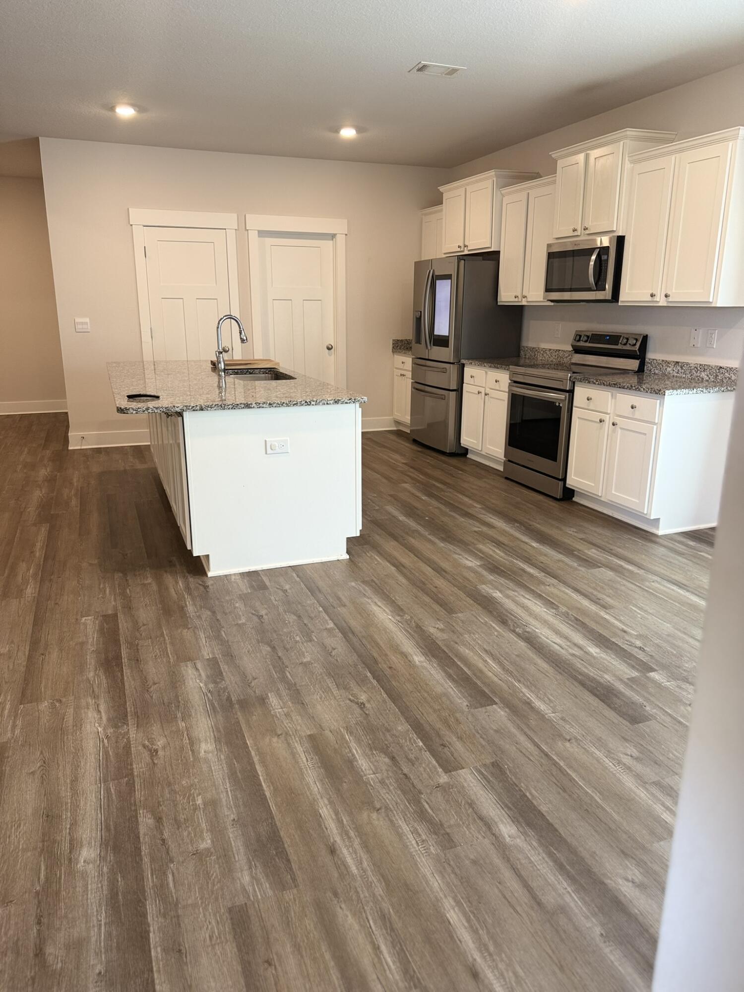 SHOAL RIVER LANDING PHASE 2A - Residential Lease