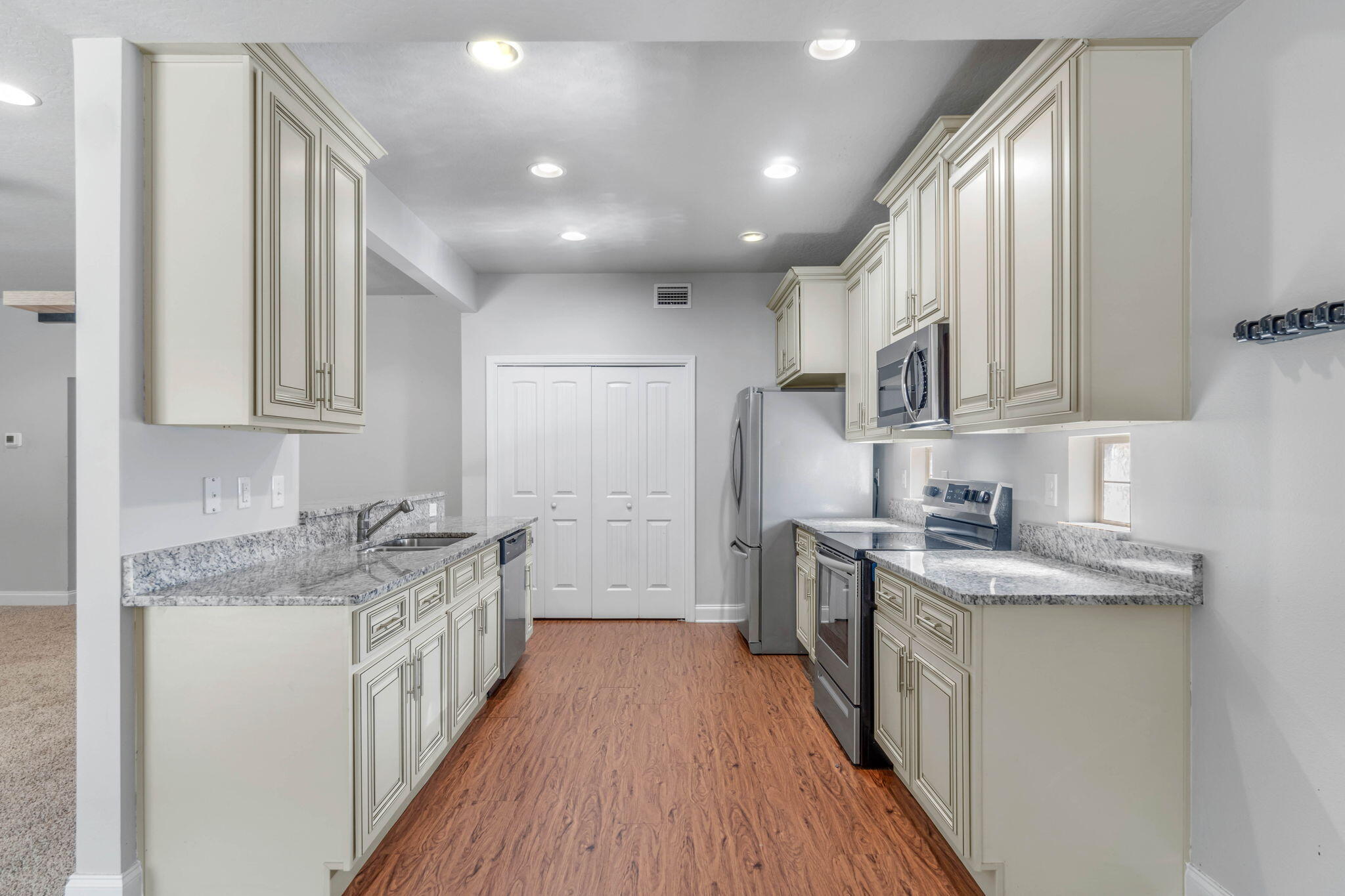 CAMILLE COVE - Residential