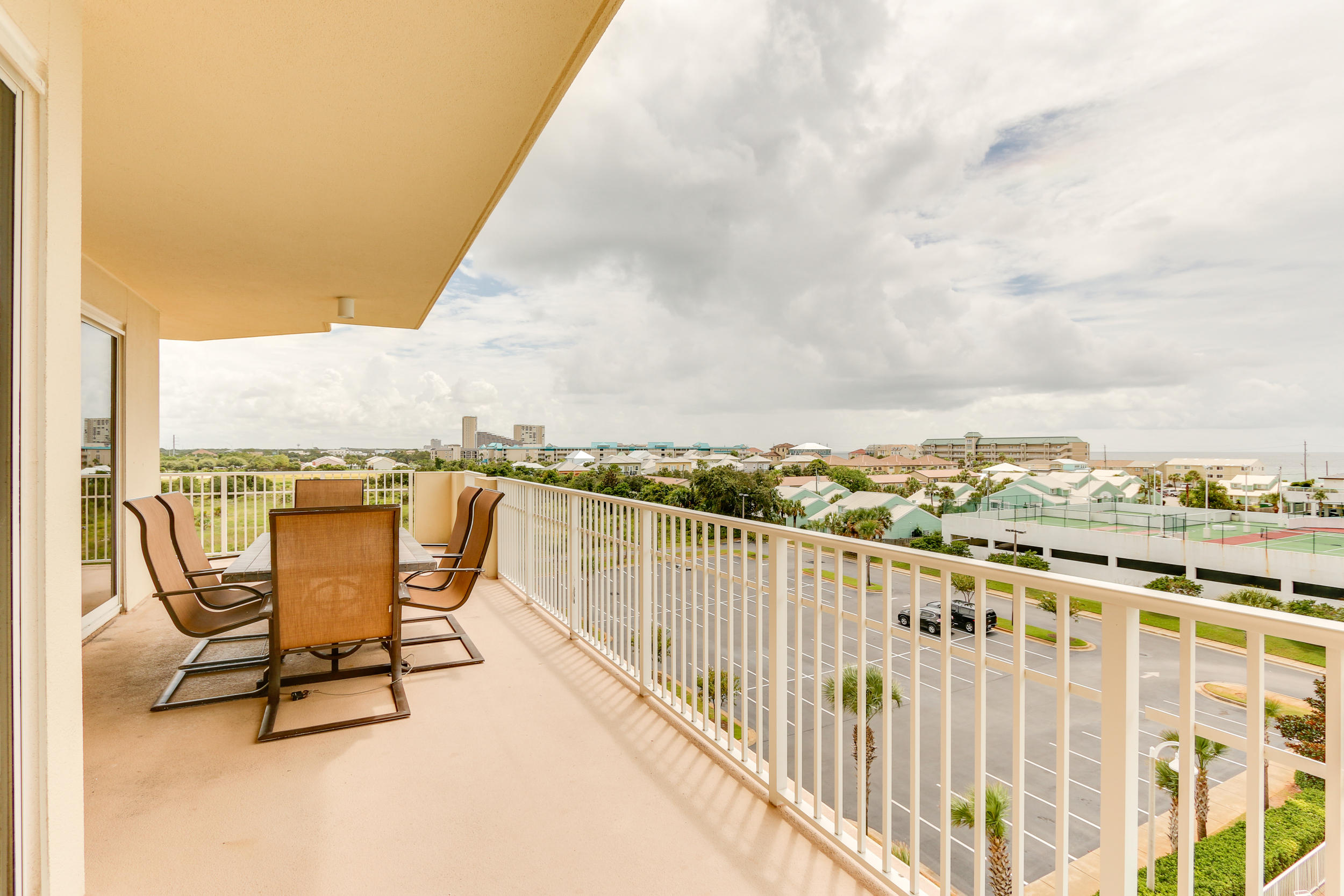 ARIEL DUNES - Residential