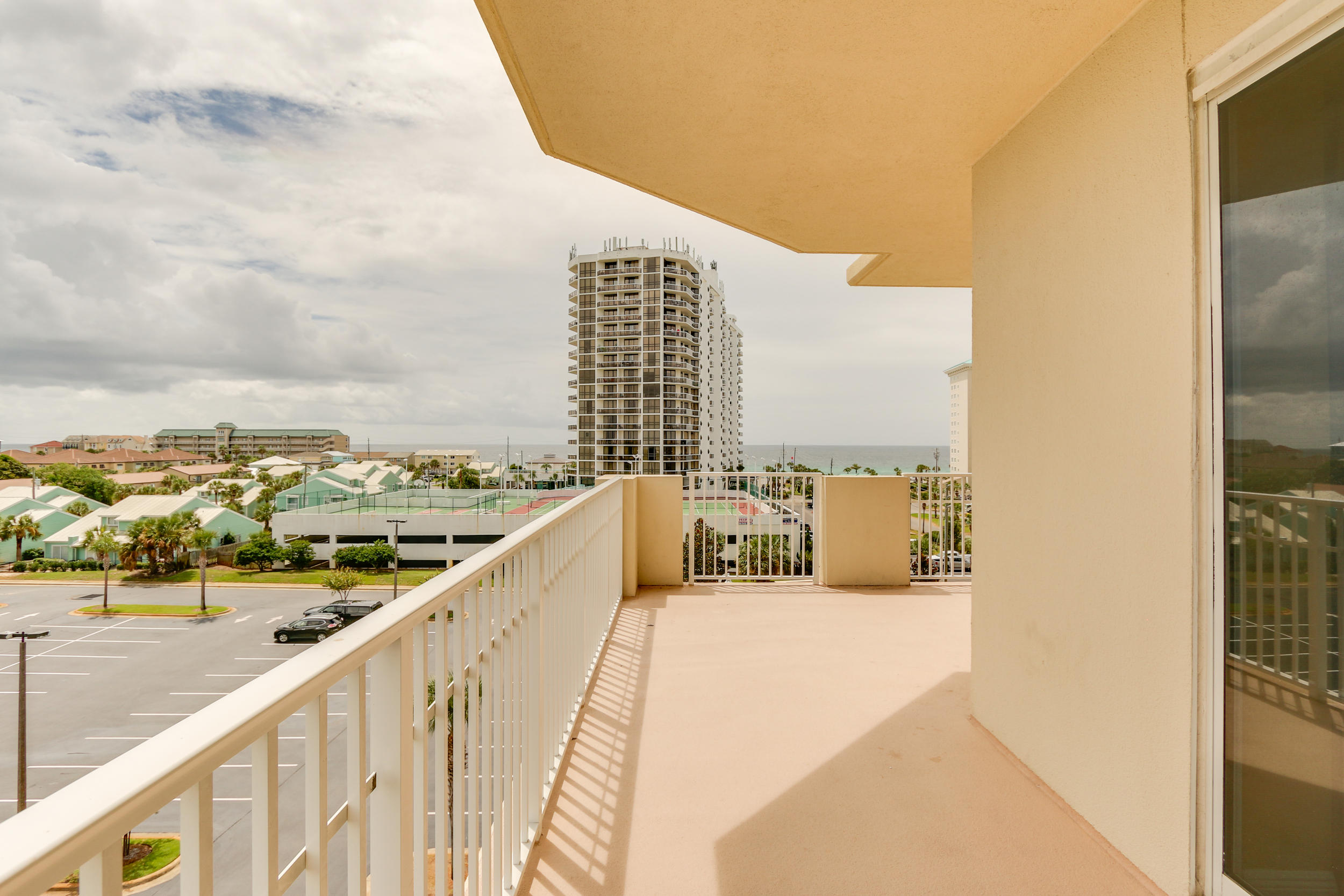 ARIEL DUNES - Residential