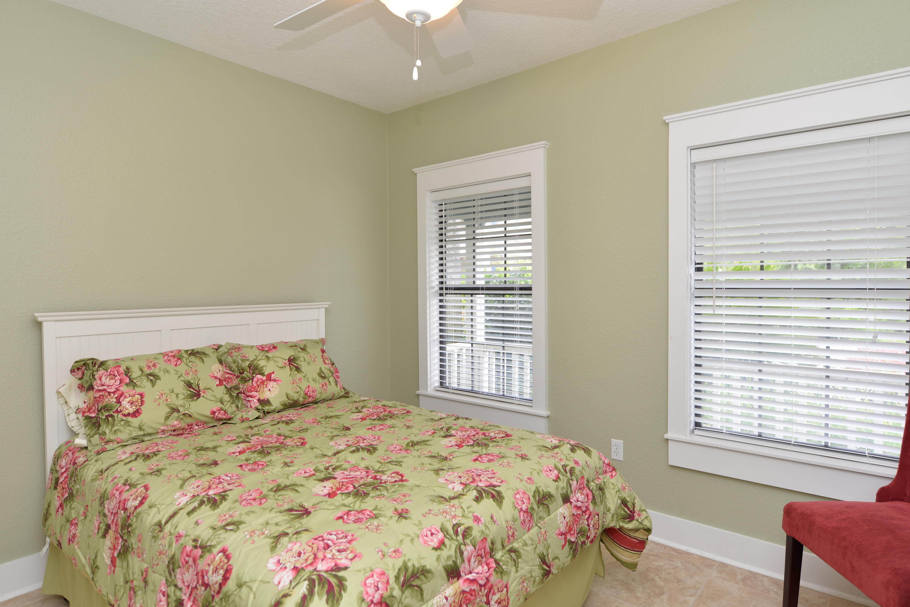 EMERALD WATERS VILLAGE - Residential